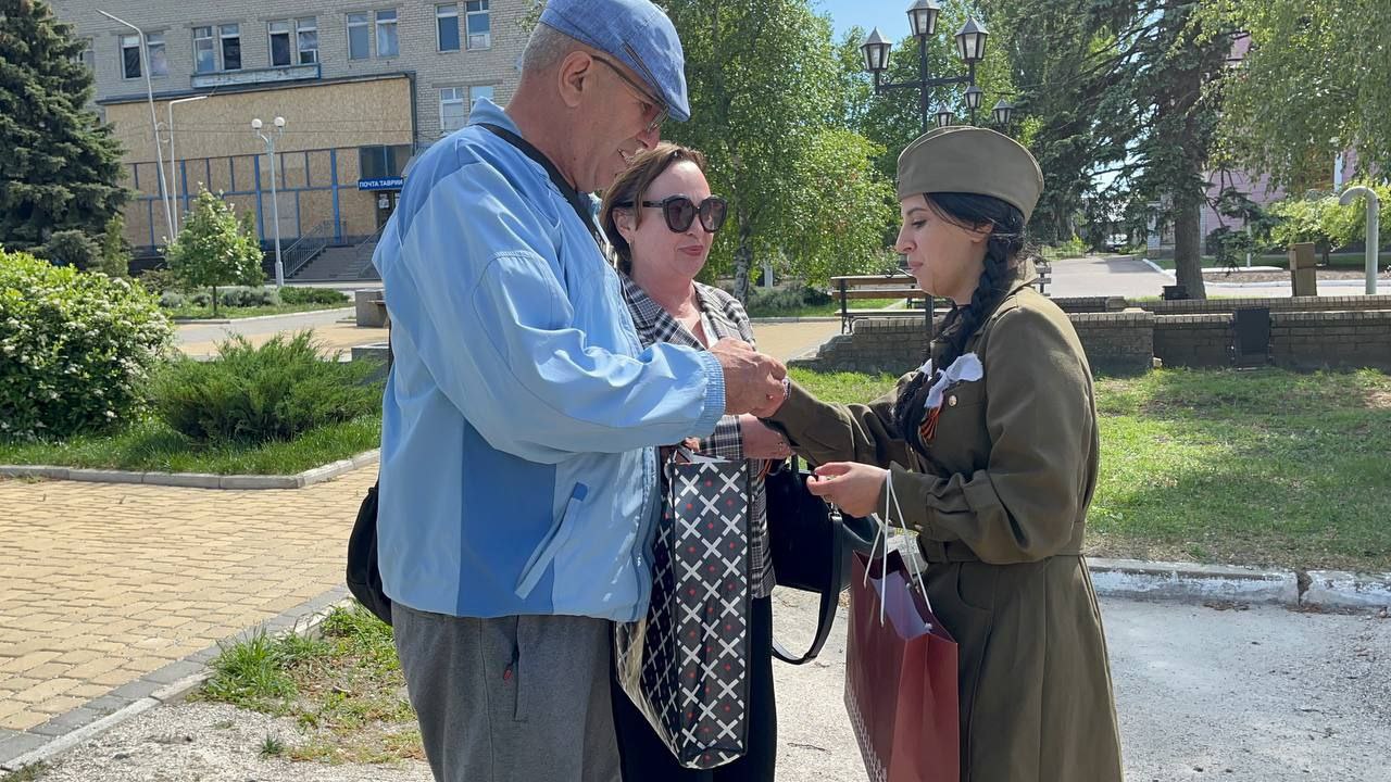 В День Победы активисты  Юг Молодой г.Васильевки приняли участие во Всероссийской акции &quot;Георгиевская ленточка&quot;!.