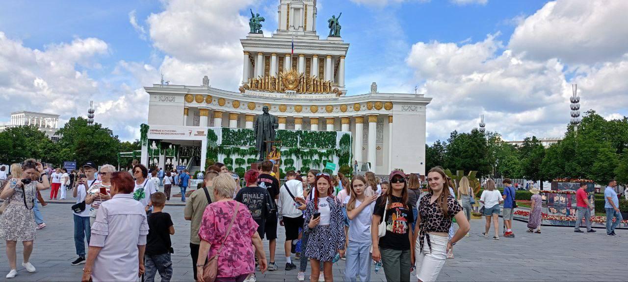 Власти Карелии рассказали, что узнали васильевские школьники во время поездки в Москву.