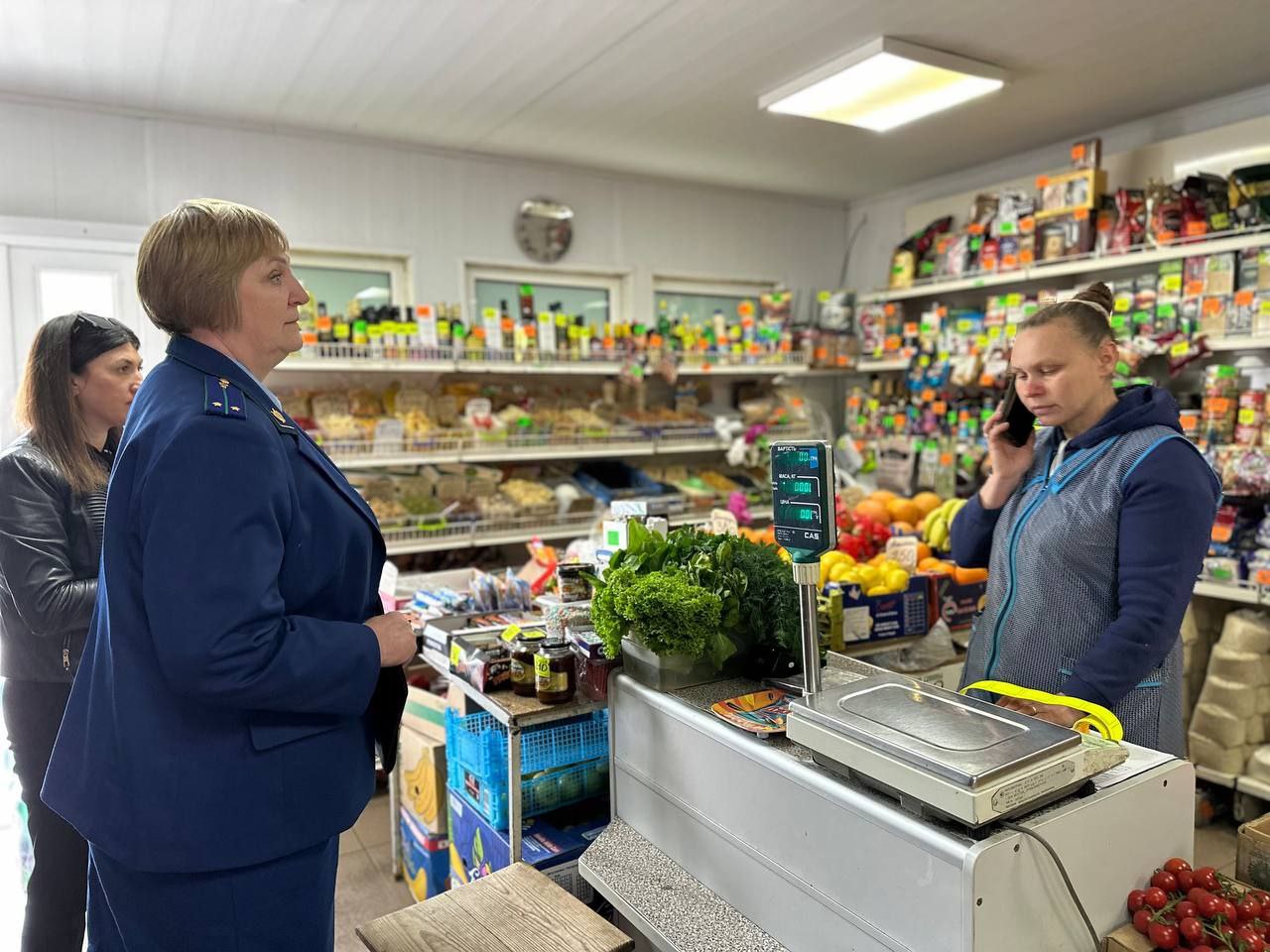 Органы прокуратуры Запорожской области на постоянной основе осуществляют мониторинг состояния законности при формировании потребительских цен на продукты питания.